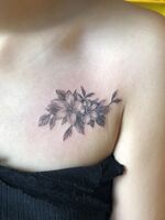 おじいさまの梨園に咲く梨の花tattoo R様